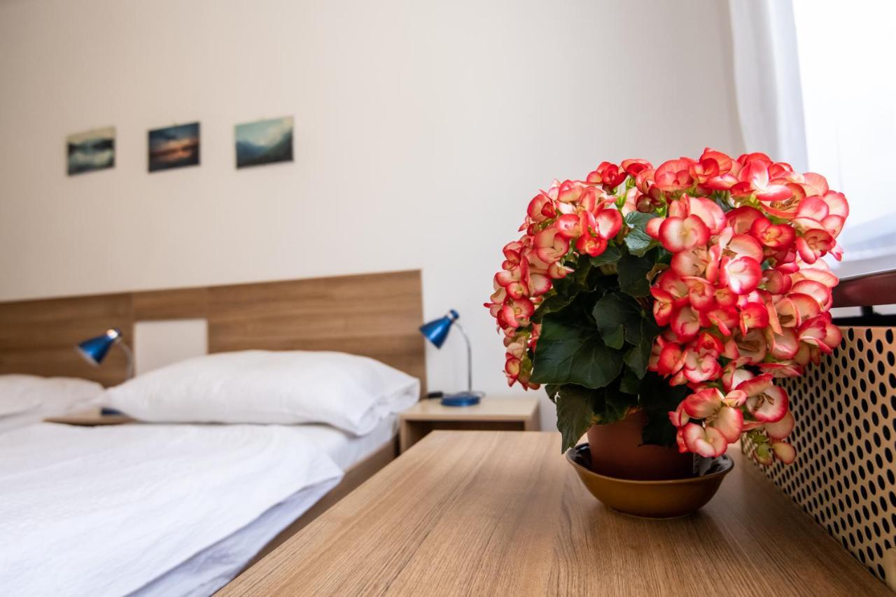 Kis Janos Apartman Sopron Exterior photo
